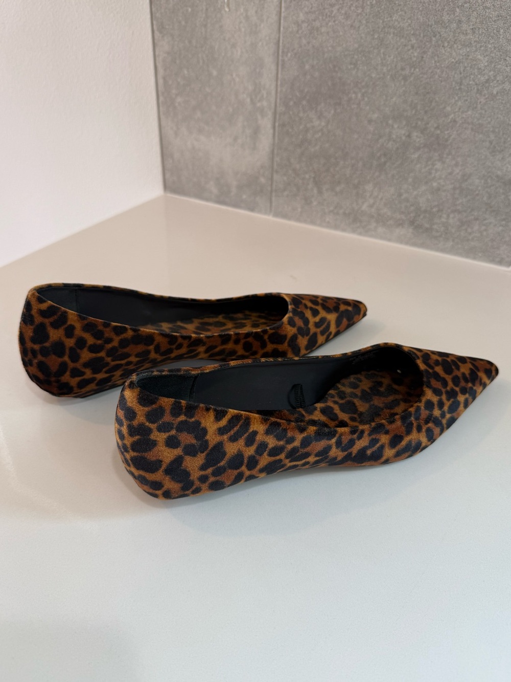 Zara Leopard Print Pointed Ballet Flats - Picture 3 of 9